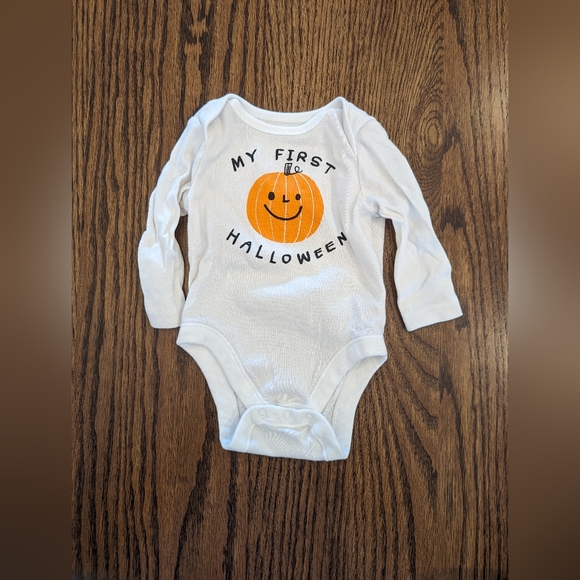 Old Navy 0-3m bodysuit - Picture 1 of 2